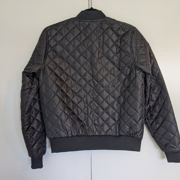 Black quilted bomber jacket - Picture 2 of 5
